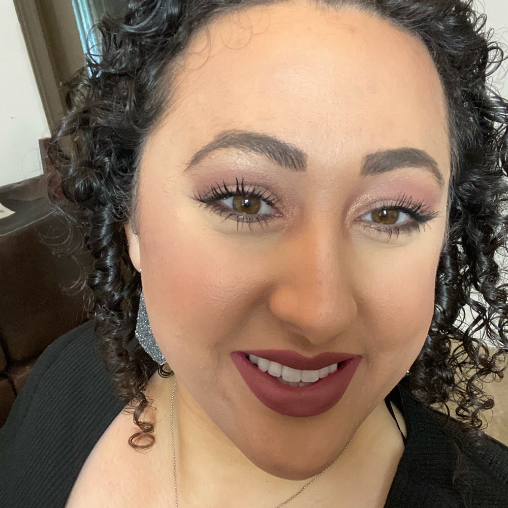 Meet your Posher, Jacqueline